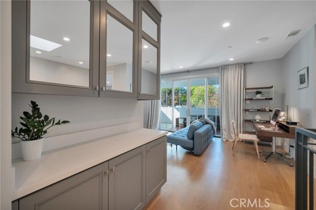 844 14th, Manhattan Beach, CA 90266