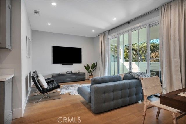 844 14th, Manhattan Beach, CA 90266