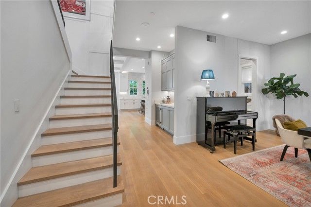 844 14th, Manhattan Beach, CA 90266