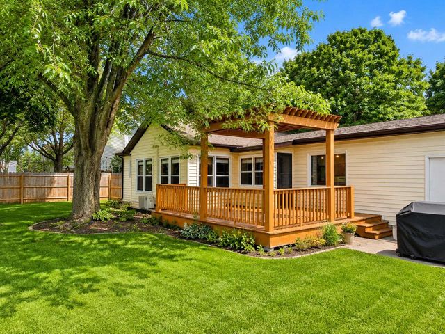 1412 N 40th STREET, Sheboygan, WI 53081