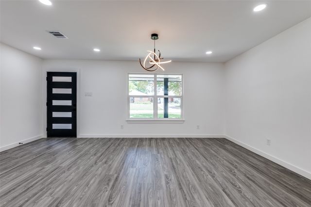 11341 Gatewood Place, Dallas, TX 75218