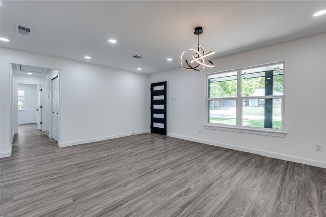 11341 Gatewood Place, Dallas, TX 75218