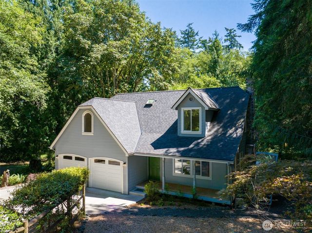10095 NE Knight Road, Bainbridge Island, WA 98110
