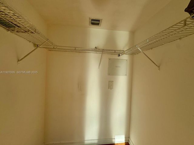 50 BISCAYNE BLVD 1703, Miami, FL 33132