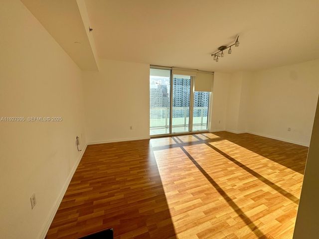 50 BISCAYNE BLVD 1703, Miami, FL 33132