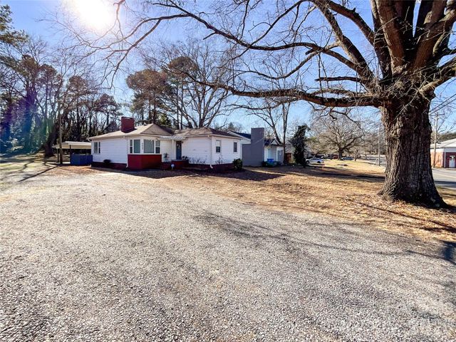 1116 Montgomery Avenue, Albemarle, NC 28001