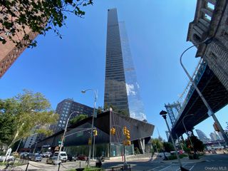 252 South Street 12G, New York (manhattan), NY 10002