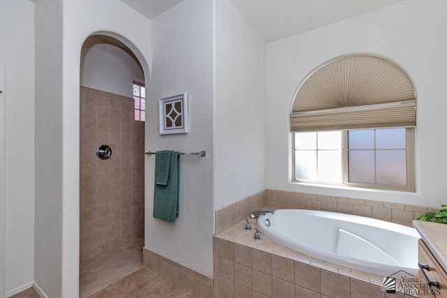 5866 E 27 Pl, Yuma, AZ 85365