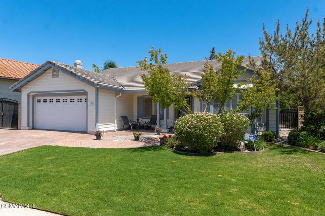 674 Azure Hills Drive, Simi Valley, CA 93065