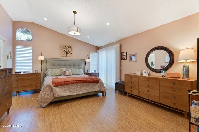 674 Azure Hills Drive, Simi Valley, CA 93065