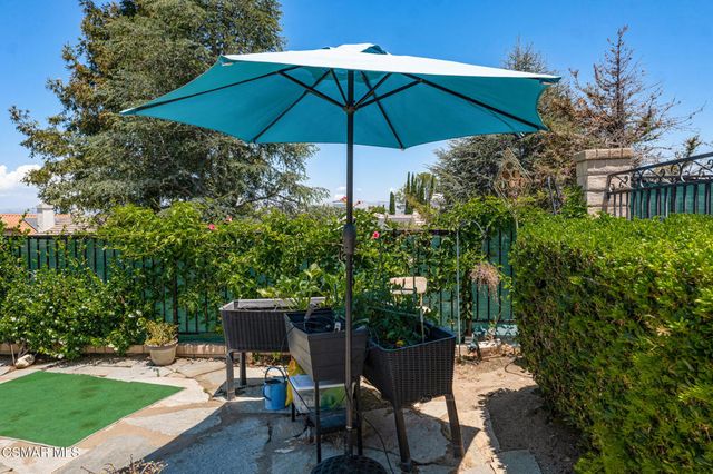 674 Azure Hills Drive, Simi Valley, CA 93065