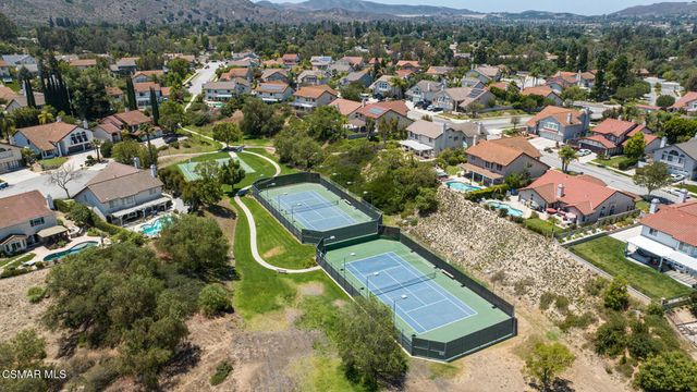 674 Azure Hills Drive, Simi Valley, CA 93065