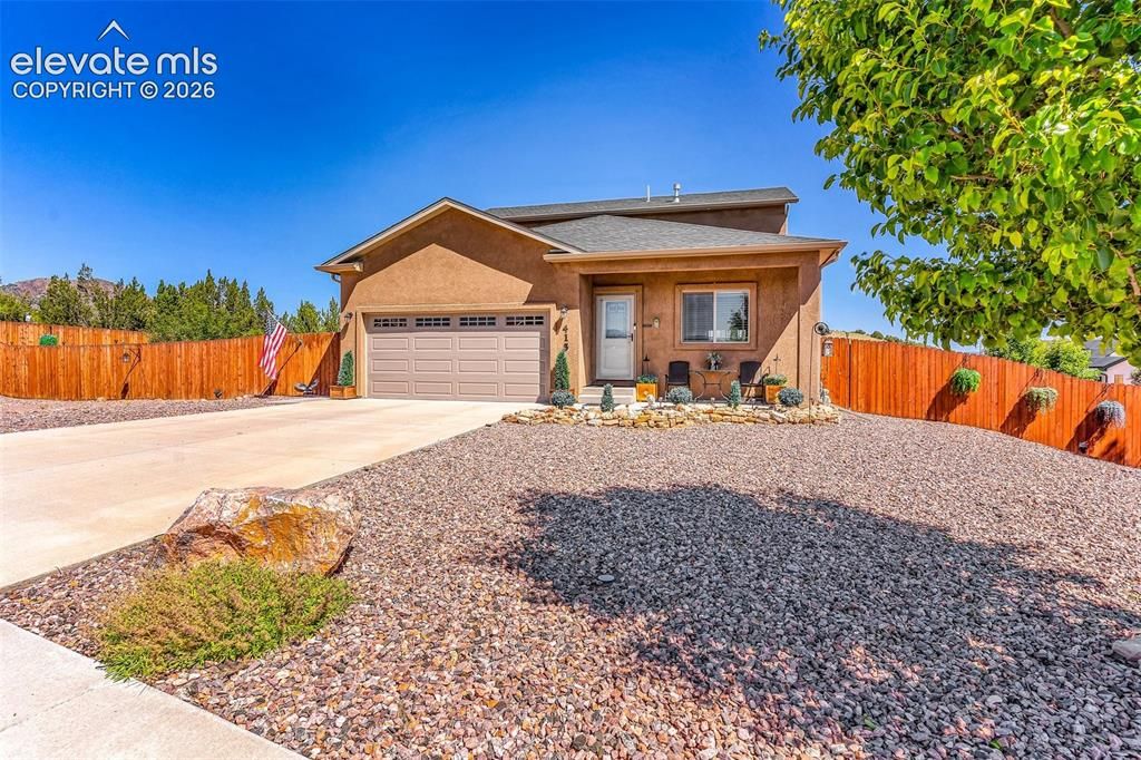 Image 4 of property listing at 415 Empire Road, Canon City, CO 81212