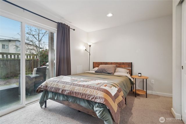 926 N 96th Street, Seattle, WA 98103