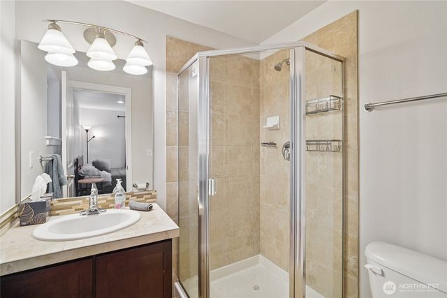 926 N 96th Street, Seattle, WA 98103