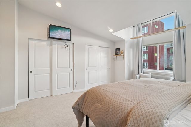 926 N 96th Street, Seattle, WA 98103