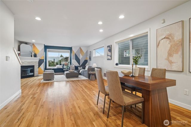 926 N 96th Street, Seattle, WA 98103