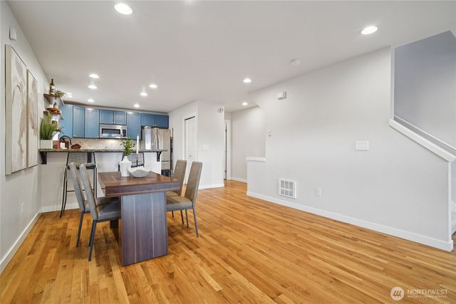 926 N 96th Street, Seattle, WA 98103