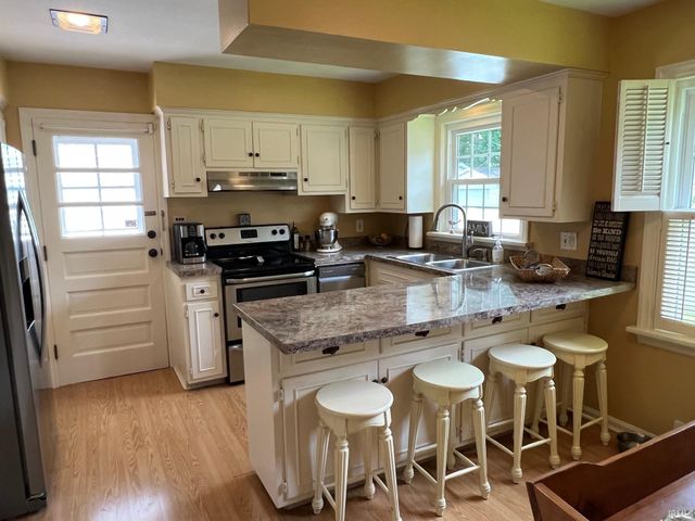 2015 E Gum Street, Evansville, IN 47714