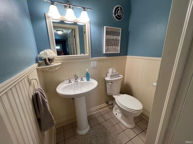 2015 E Gum Street, Evansville, IN 47714