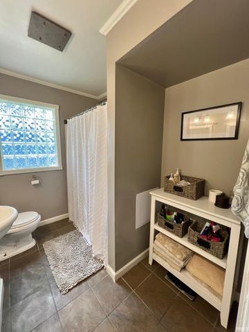2015 E Gum Street, Evansville, IN 47714