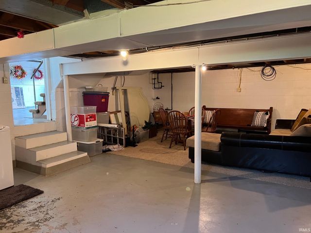 2015 E Gum Street, Evansville, IN 47714