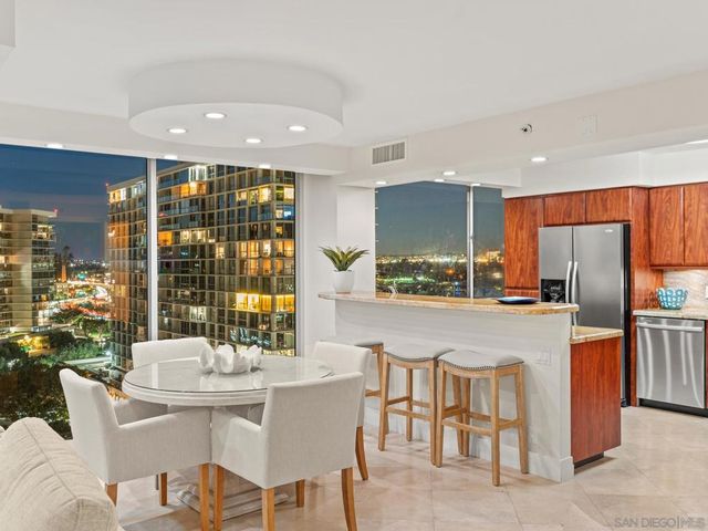 1810 Avenida Del Mundo 907, Coronado, CA 92118