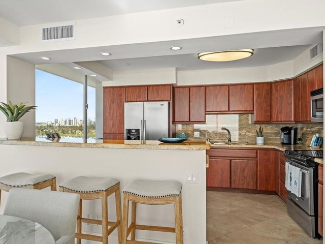 1810 Avenida Del Mundo 907, Coronado, CA 92118