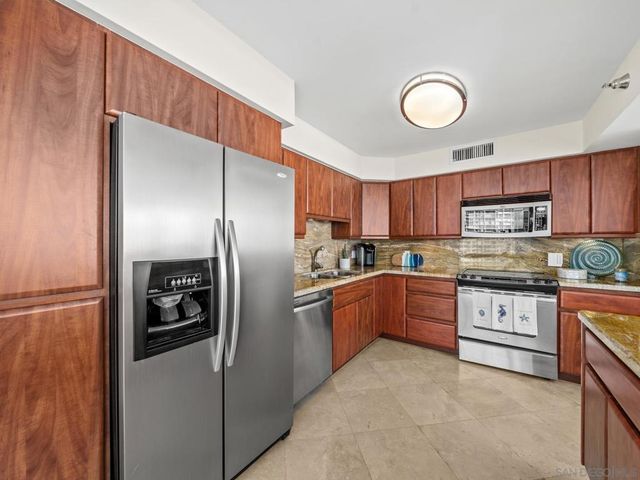 1810 Avenida Del Mundo 907, Coronado, CA 92118