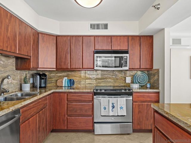 1810 Avenida Del Mundo 907, Coronado, CA 92118