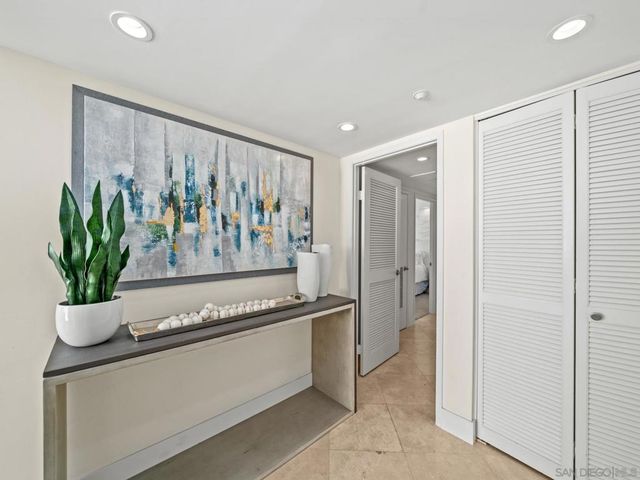 1810 Avenida Del Mundo 907, Coronado, CA 92118