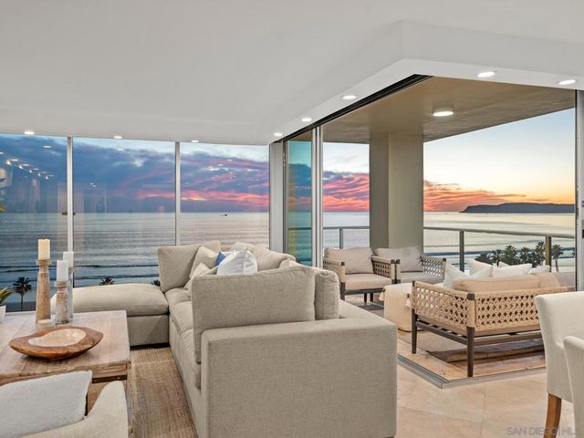 1810 Avenida Del Mundo 907, Coronado, CA 92118