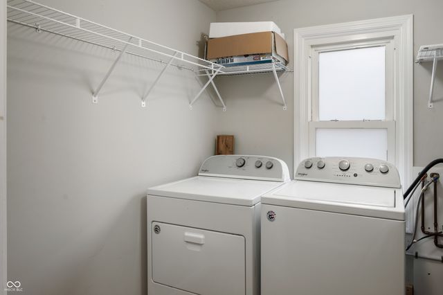 2660 S Benegar Avenue, Yorktown, IN 47396