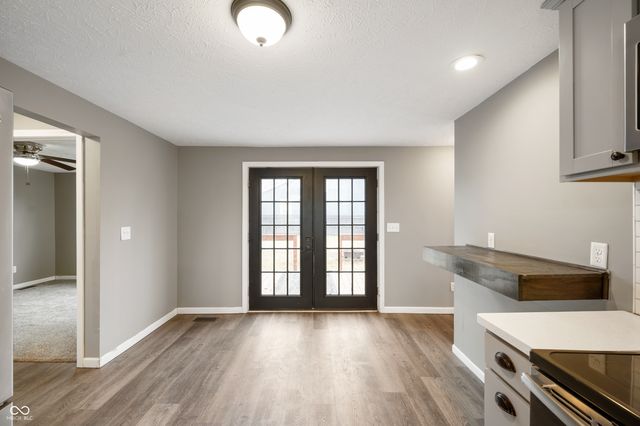 2660 S Benegar Avenue, Yorktown, IN 47396