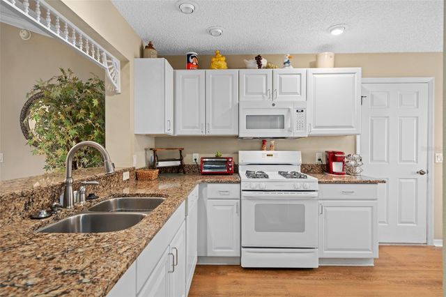 8352 SE 176TH LAWSON LOOP, The Villages, FL 32162