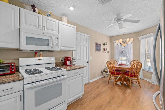 8352 SE 176TH LAWSON LOOP, The Villages, FL 32162