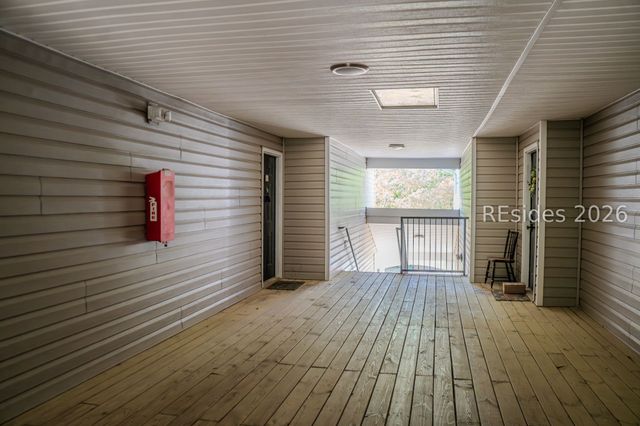 50 Pebble Beach Cv Apt J213, Bluffton, SC 29910