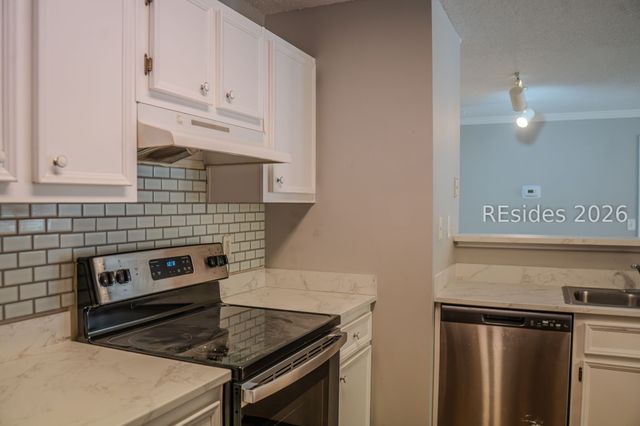 50 Pebble Beach Cv Apt J213, Bluffton, SC 29910