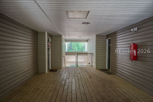 50 Pebble Beach Cv Apt J213, Bluffton, SC 29910