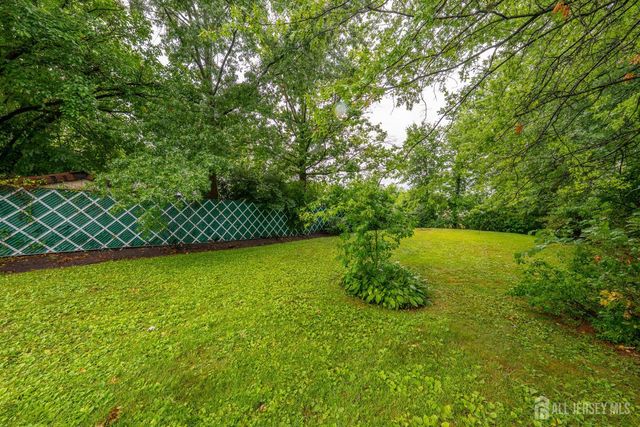172 Elizabeth Avenue, Iselin, NJ 08830
