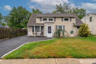 172 Elizabeth Avenue, Iselin, NJ 08830