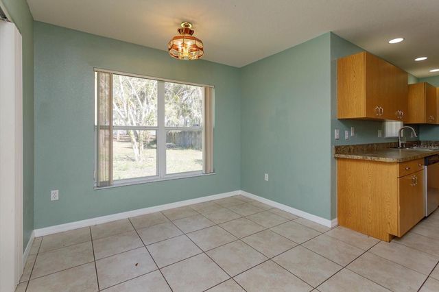 312 W BERCKMAN STREET, Fruitland Park, FL 34731