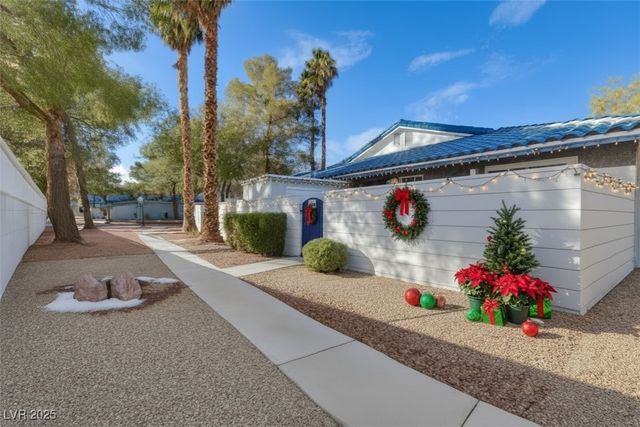 2120 Chertsey Drive D, Las Vegas, NV 89108