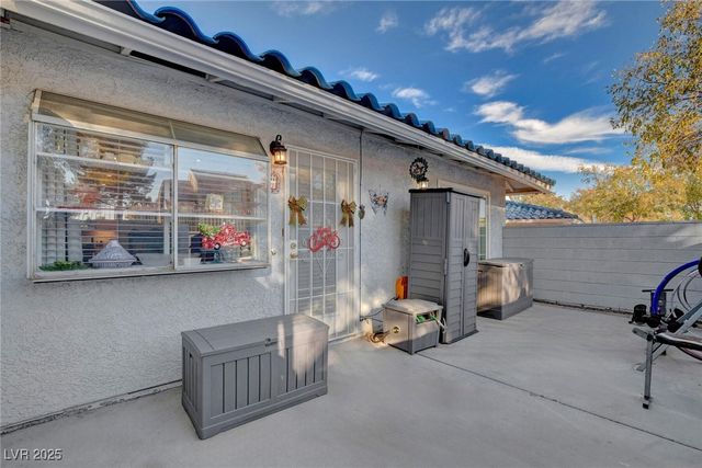 2120 Chertsey Drive D, Las Vegas, NV 89108