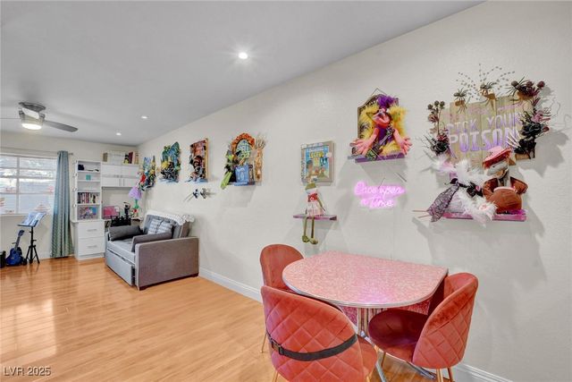 2120 Chertsey Drive D, Las Vegas, NV 89108