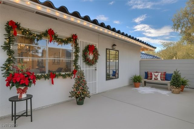 2120 Chertsey Drive D, Las Vegas, NV 89108