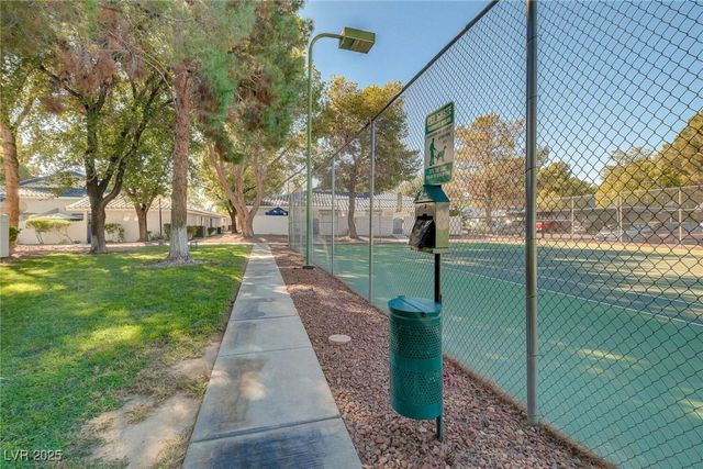 2120 Chertsey Drive D, Las Vegas, NV 89108