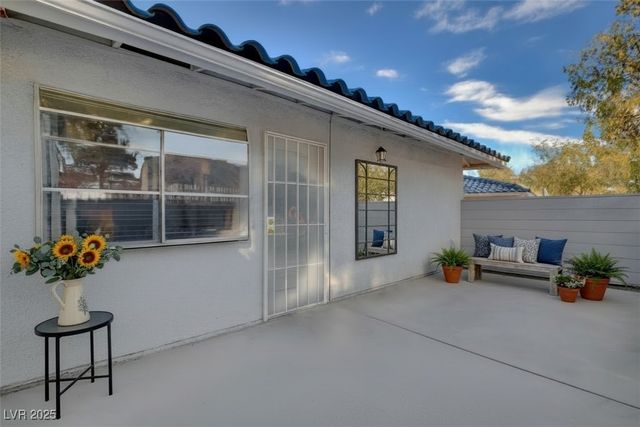 2120 Chertsey Drive D, Las Vegas, NV 89108