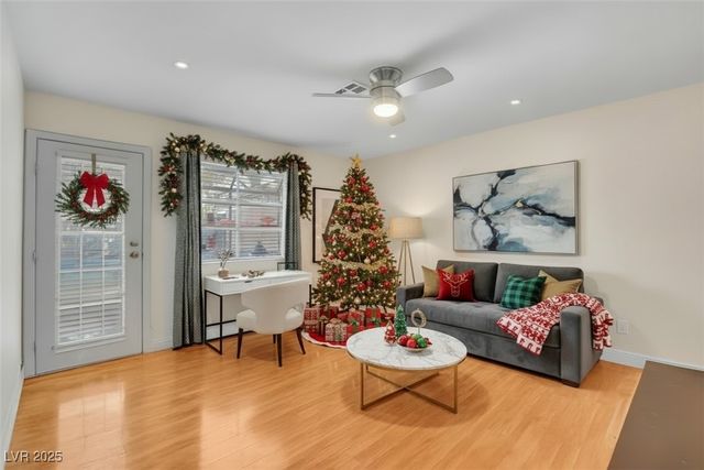 2120 Chertsey Drive D, Las Vegas, NV 89108