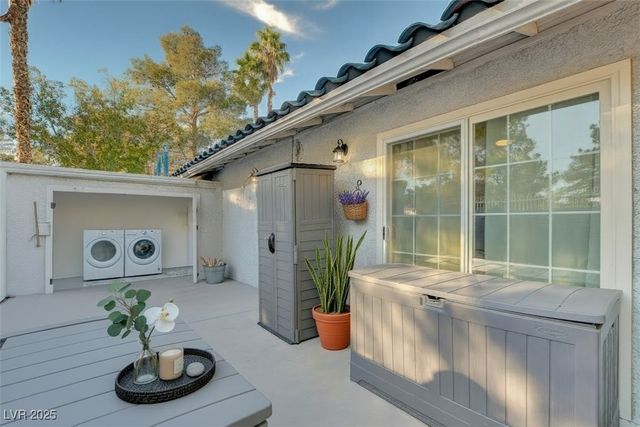 2120 Chertsey Drive D, Las Vegas, NV 89108